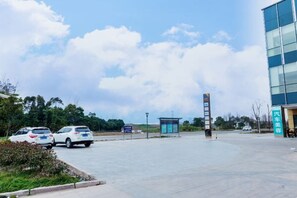 Property grounds - Hanting Hotel (Wuxi Qianzhou Wuzhou International Plaza) (Wuxi)
