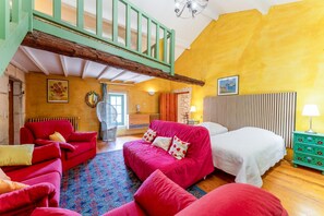 4 chambres, fer et planche à repasser, accès au Wi-Fi (inclus)