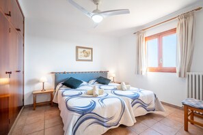 5 quartos, ferros/tábuas de passar roupa, Wi-Fi de cortesia