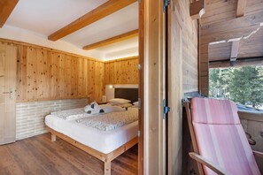 1 bedroom, free WiFi, bed sheets - Room 'Orange' with Shared Terrace, Shared Garden and Wi-Fi (Villandro)