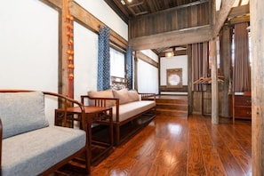 Room - France Family Hostel (Huangshan)