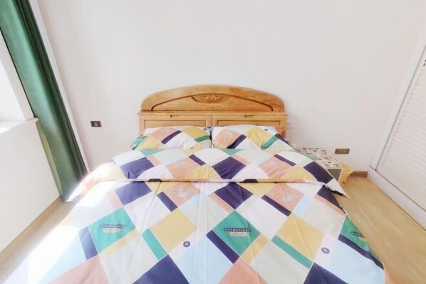 Room - Youth Apartments (Bilberry Manor, Yichun) (Yichun)