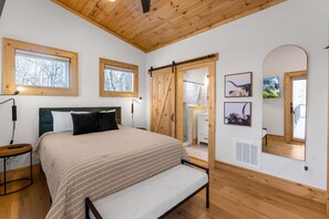 3 chambres, bureau, Wi-Fi gratuit, draps fournis
