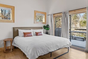 3 多间卧室、办公桌、免费 WiFi、床单