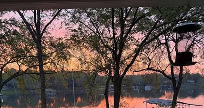 Ketchum Cove Family & Pet-Friendly Lake House w/ Dock & Walk to Marina Dining