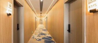 Mingtai Business Hotel (Urumqi No. 77 Primary School)