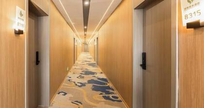 Mingtai Business Hotel (Urumqi No. 77 Primary School)