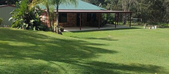 Acreage Guest House set on 1 1/2 Acres