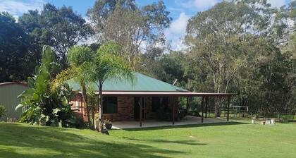 Acreage Guest House set on 1 1/2 Acres