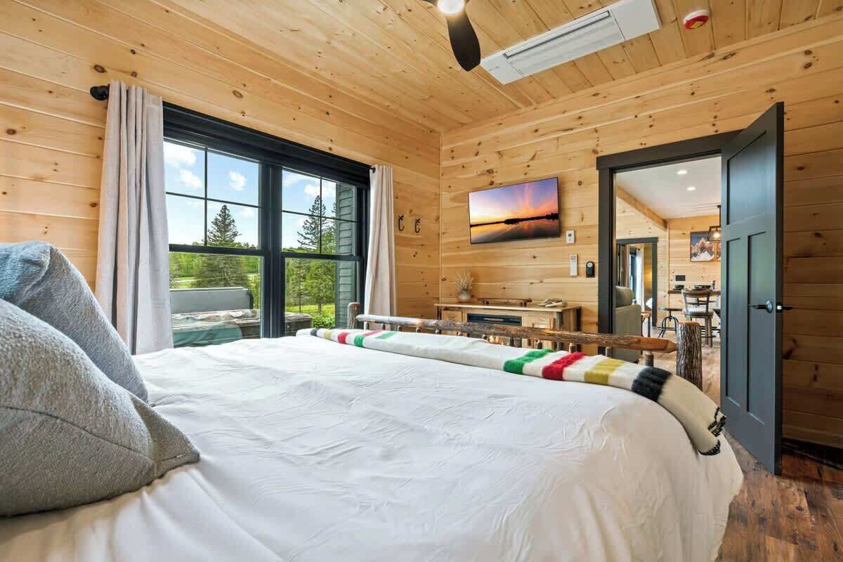 3 間睡房、熨斗/熨衫板、可攜式嬰兒床、Wi-Fi