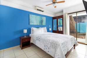 2 chambres, coffres-forts dans les chambres, Wi-Fi, draps fournis