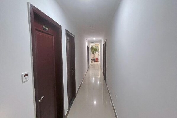 Interior - Yali Hostel (Shanghai)