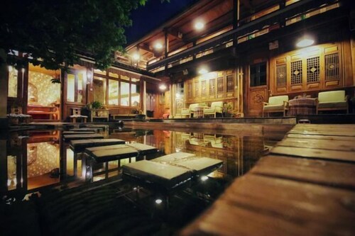 Mrs. Sha's Living Room Inn