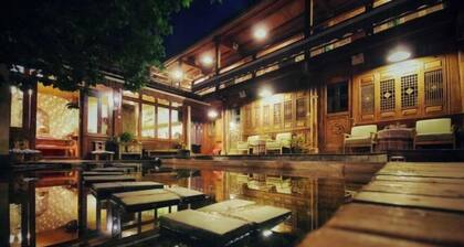 Mrs. Sha's Living Room Inn