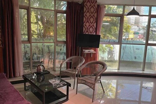 Shijiazhuang Dongguan E-sports Hotel