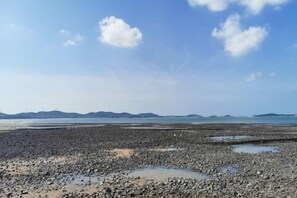 ชายหาด