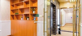 Long lok airport luxury hotel