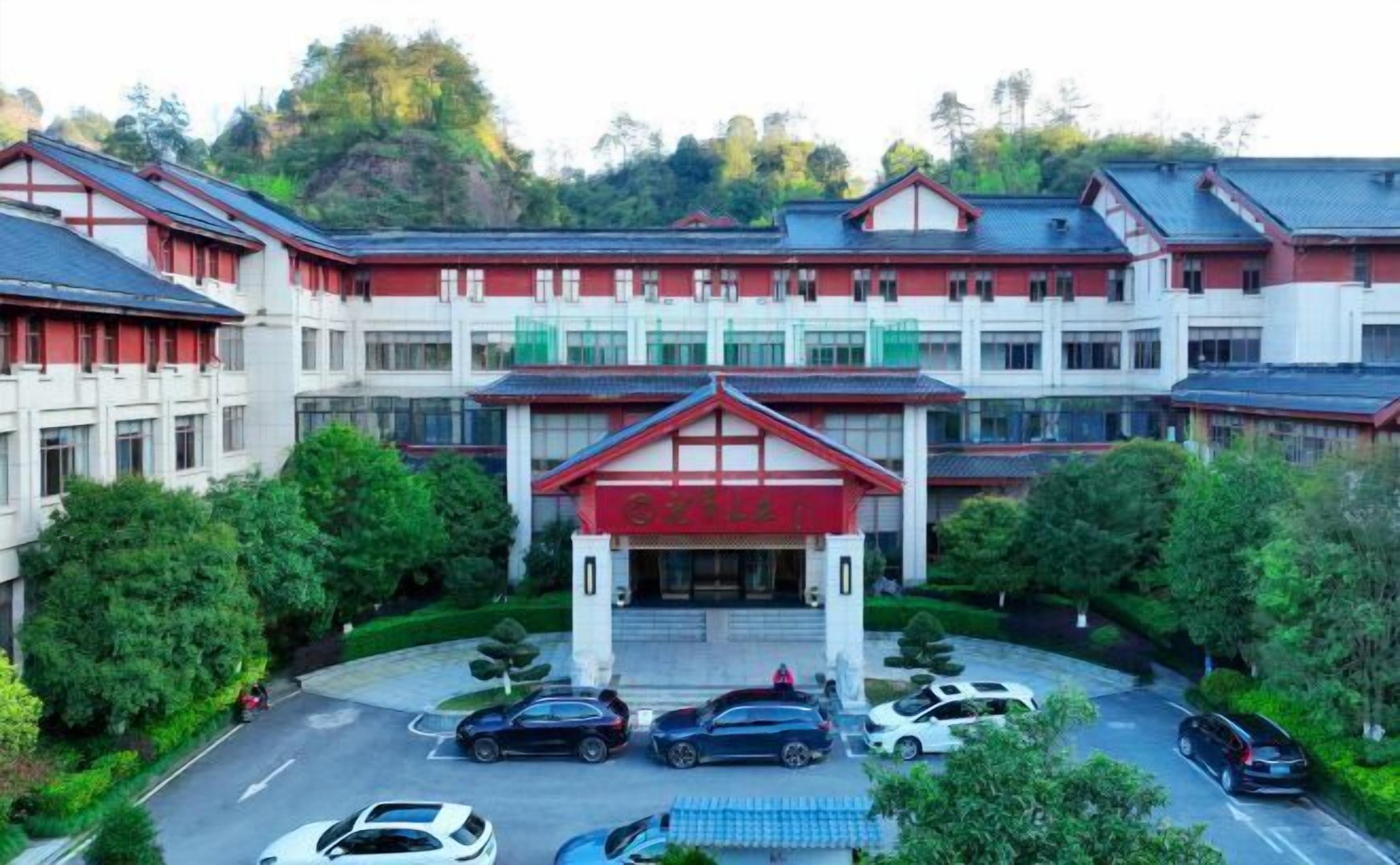 المنشأة من الخارج