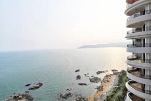 View from property - Shili Yintan Haizhiyun Seaview Apartment (Huidong)