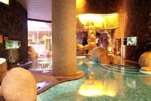 Blossom Seasons Club