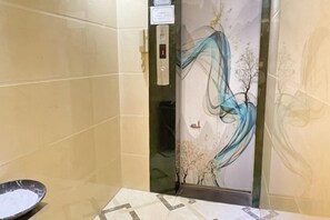 Interior - Kate Hotel (Guangzhou Dadao Yangxu Metro Station) (Guangzhou)