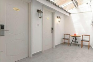 Interior - Hangzhou Lanyu Maitian Inn (Xihu Lingyin Branch) (Hangzhou)