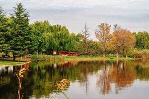 Property grounds - Yujing Garden Holiday Hotel (Shijiazhuang)