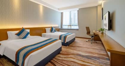 Ifan Hotel