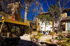 Unclassified image, 5 of 40, button - Hengchangbao Garden Pinsu Lvyexianzongyulin Guanjing Inn (Lijiang)