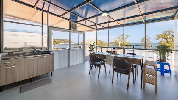 Basic Room, 1 Bedroom (room 201(Ocean view / Spa / Pet)) | 1 bedroom, free WiFi - Yeongheungdo Sunset Spa Pension (Incheon)