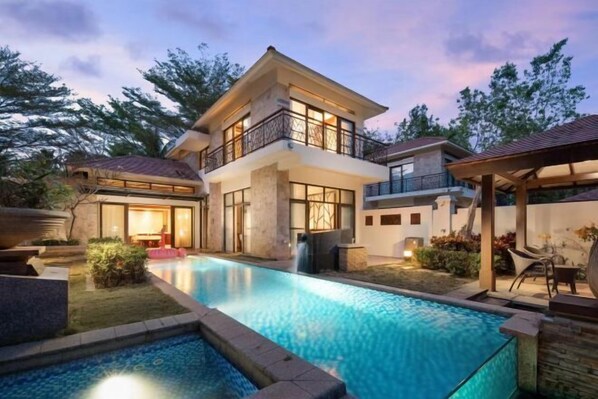 Room - Sanya Xiyue Luxury Villa (Yalong Bay Forest Park Branch) (Sanya)