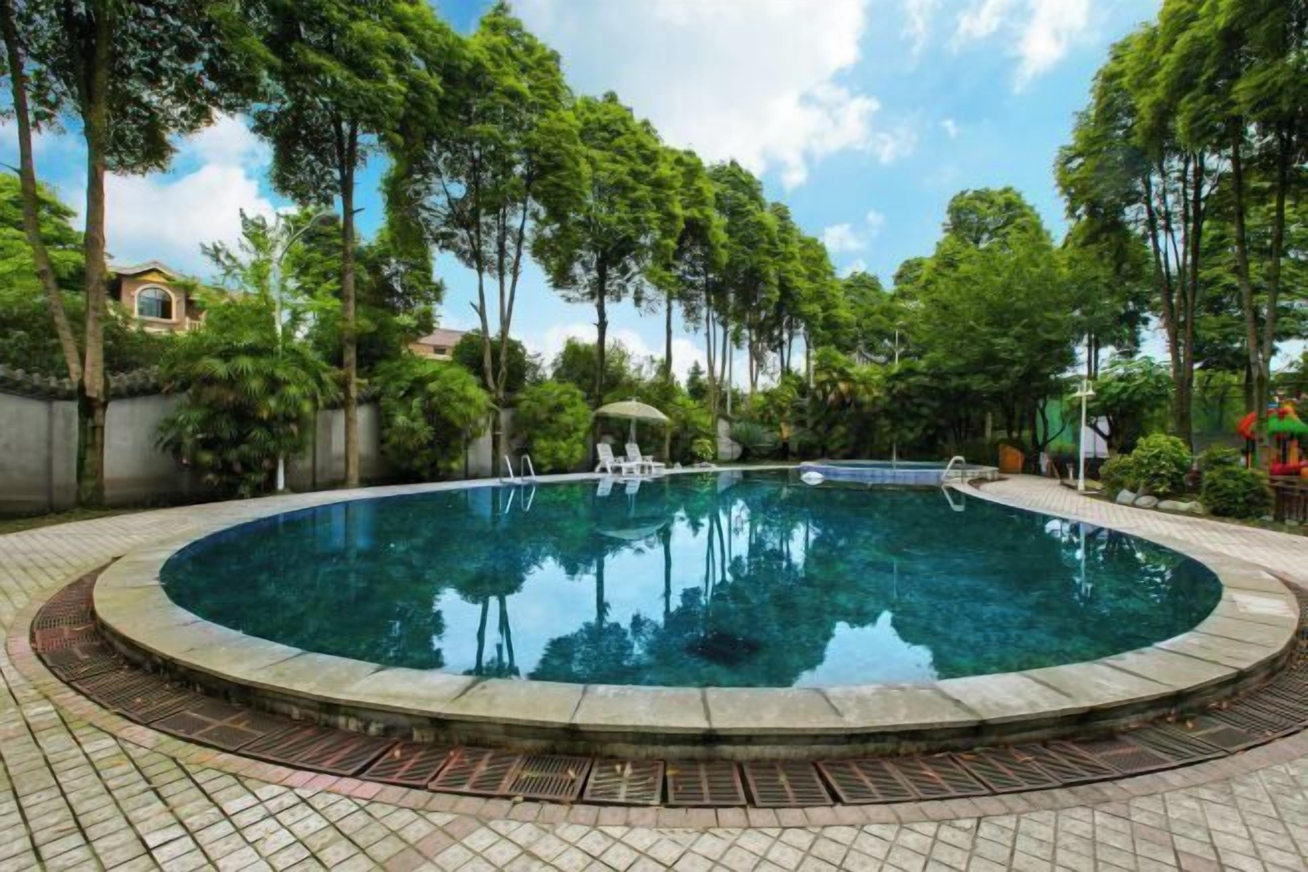 Alberca al aire libre