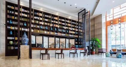 Huawen International Hotel
