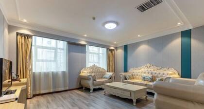 Wanshihao Hotel (Daxin Lighting Wholesale Center)