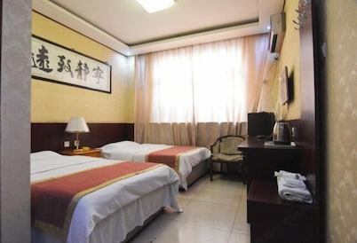 Gaochun Tianhao Hotel