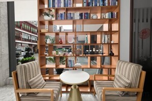 Unclassified image, 5 of 15, button - LAKE STAR Designer Curated Hotel (Quanzhou Ancient City Food Street) (Quanzhou)