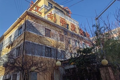Huaibei Jiangnan Hotel (Train Station North Square Branch)