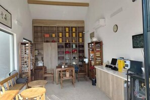 Unclassified image, 3 of 12, button - Shanghai Duoyun Xianjuju B&B (Fengxian Wufangcun Branch) (Shanghai)