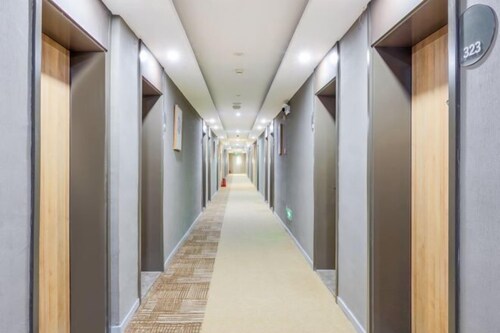 Homeinn(Anshan West Road Tianjin University North Gate Store)