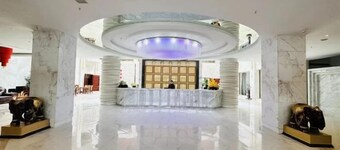 Fuyuan Yayue Business Hotel