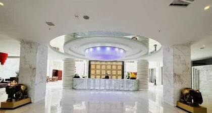 Fuyuan Yayue Business Hotel