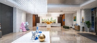 Madison Hotel Qingdao City Center (May Fourth Square)