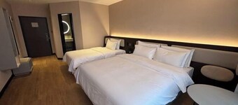 HanTing Hotel (Tianjin Railway Station Italian Style Street)