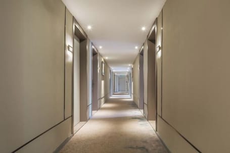Interior. Huayi Four Seasons Hotel