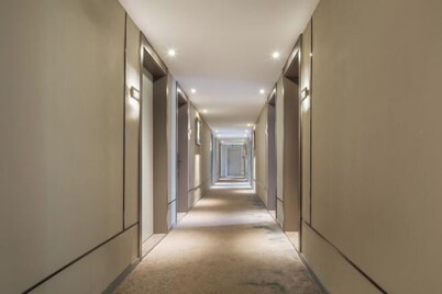 Huayi Four Seasons Hotel