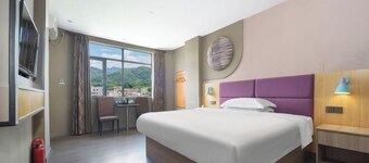 Huayi Four Seasons Hotel
