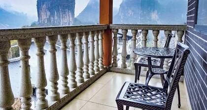 Yangshuo Xianggong Mountain Villa (Xianggong Mountain Scenic Area Store)