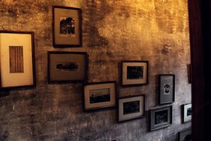 Gambar tidak terklasifikasi, 5 dari 103, tombol