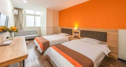 Hello Light Hotel (Linquan County Jiangziya Plaza)