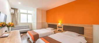 Hello Light Hotel (Linquan County Jiangziya Plaza)